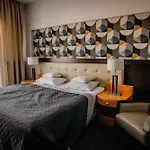 Platinum Hotel 3*