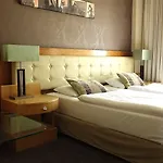 Hotel Platinum