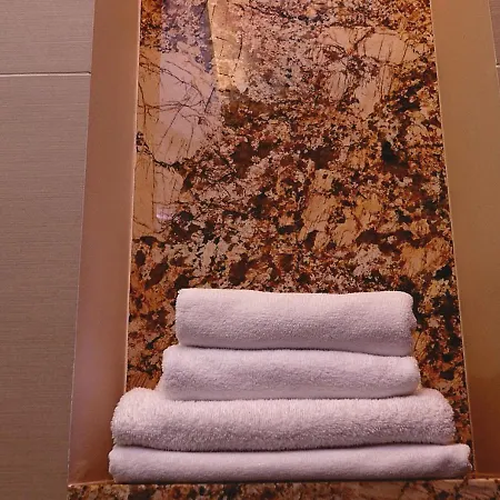 מלון Platinum 3*