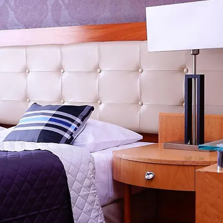 Platinum מלון 3*