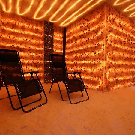 מלון Platinum 3*