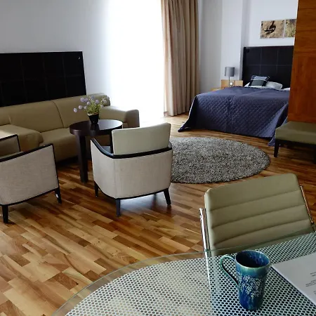 Hotel Platinum