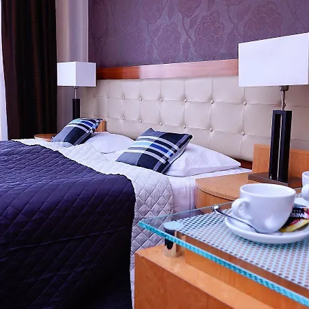 מלון Platinum 3*