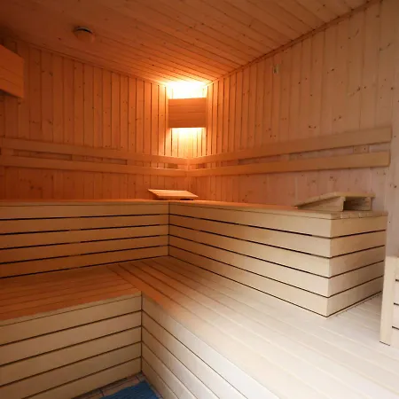 Platinum 3* אוסטראודה