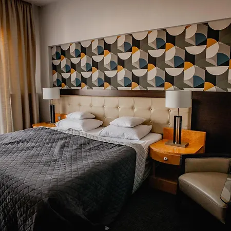 Platinum Otel 3*