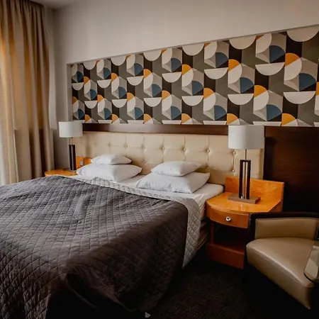 Platinum אוסטראודה