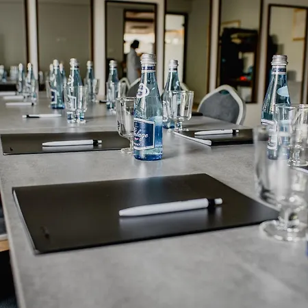 Platinum אוסטראודה