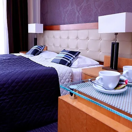 Platinum 3* אוסטראודה