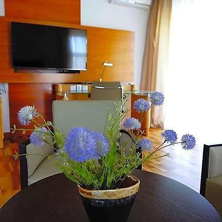 Platinum Hotel